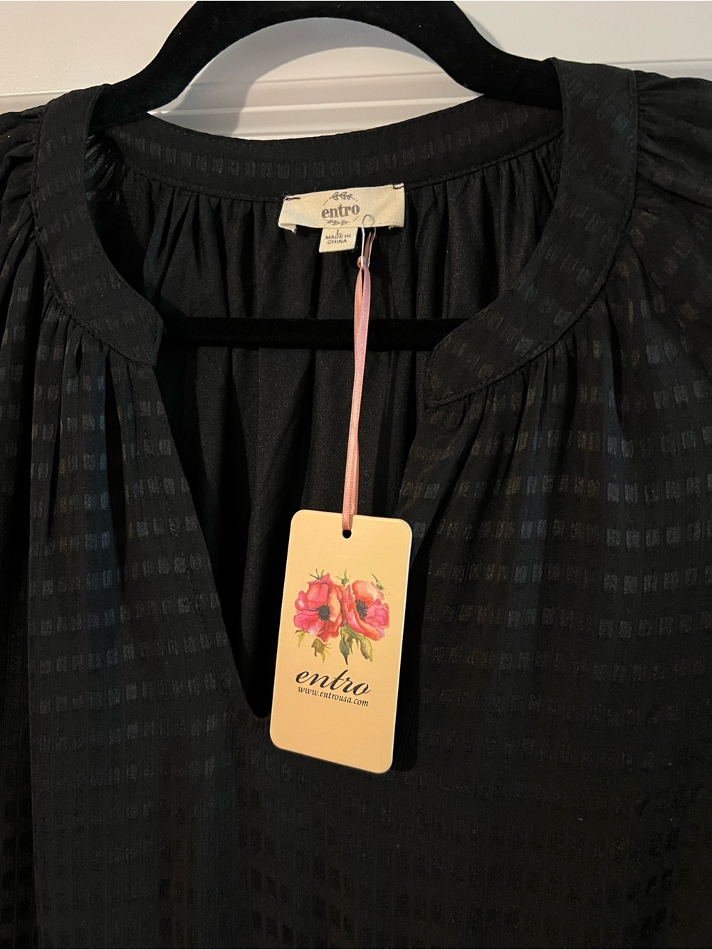 Black Tiered Long Sleeve Textured Dress - Picture 3 of 7